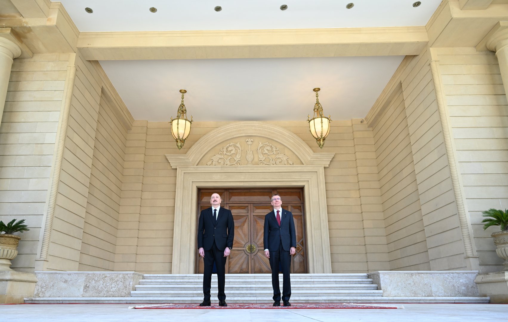Baku hosts official welcome ceremony for President of Latvia (PHOTO/VIDEO)