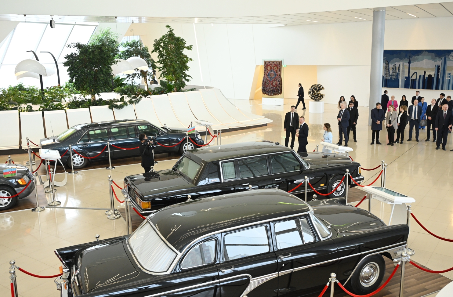 President of Latvia Edgars Rinkēvičs visits Heydar Aliyev Center in Baku (PHOTO)