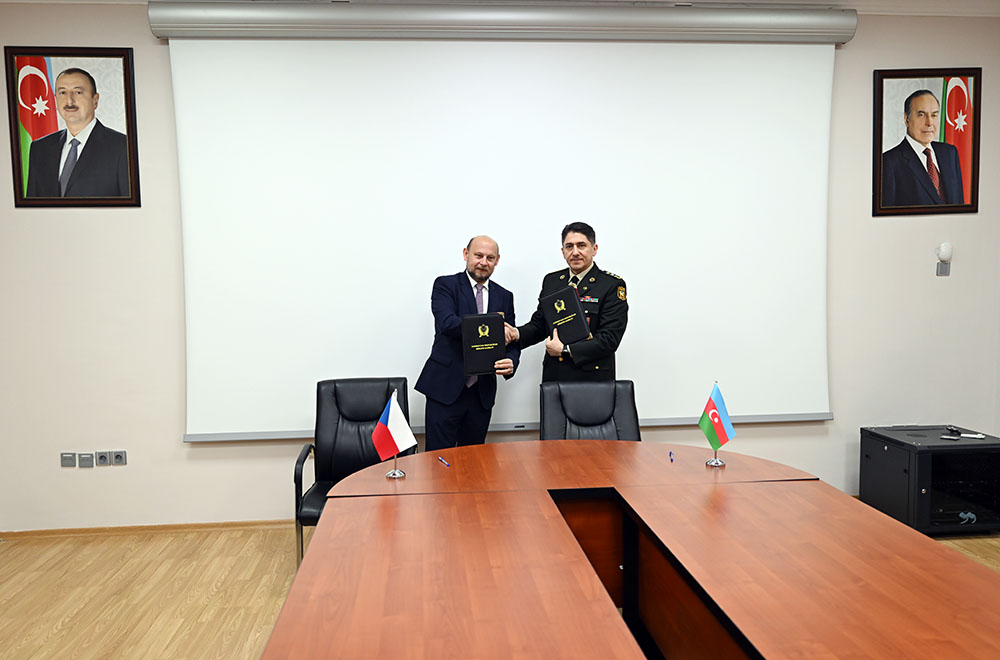 Azerbaijani and Czech Republic MoDs sign bilateral military cooperation plan (PHOTO)