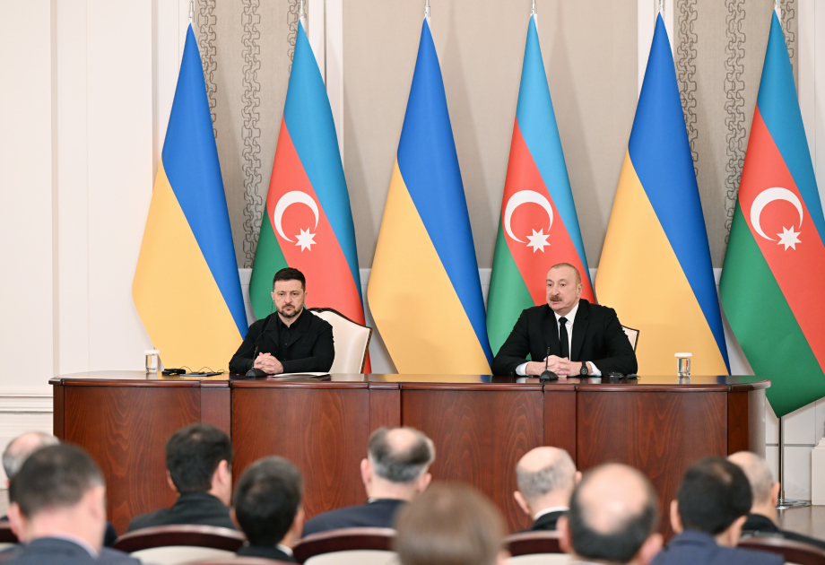 President Ilham Aliyev, President of Ukraine deliver press statements (PHOTO)