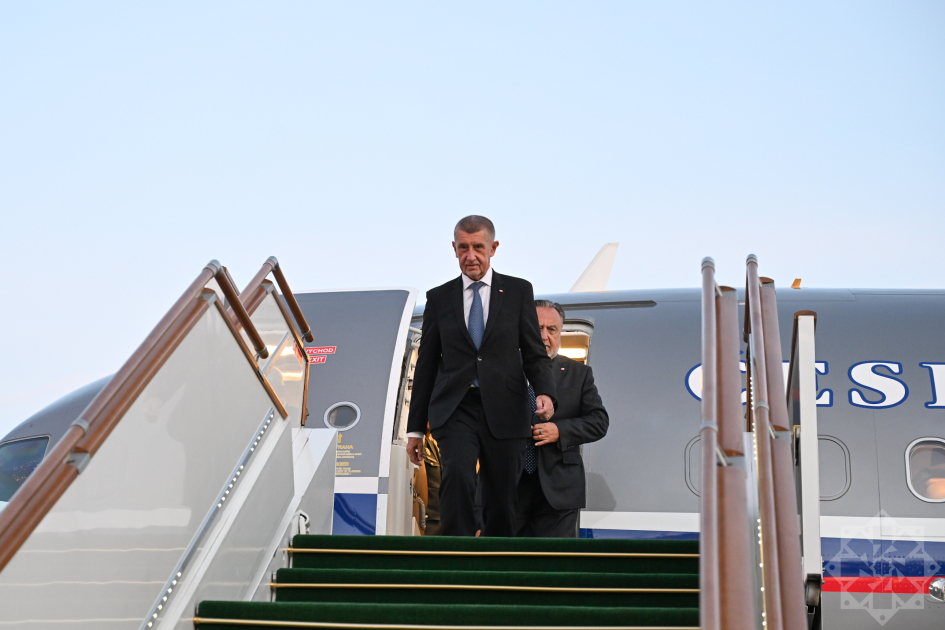 Czech PM arrives in Azerbaijan for official visit (PHOTO)
