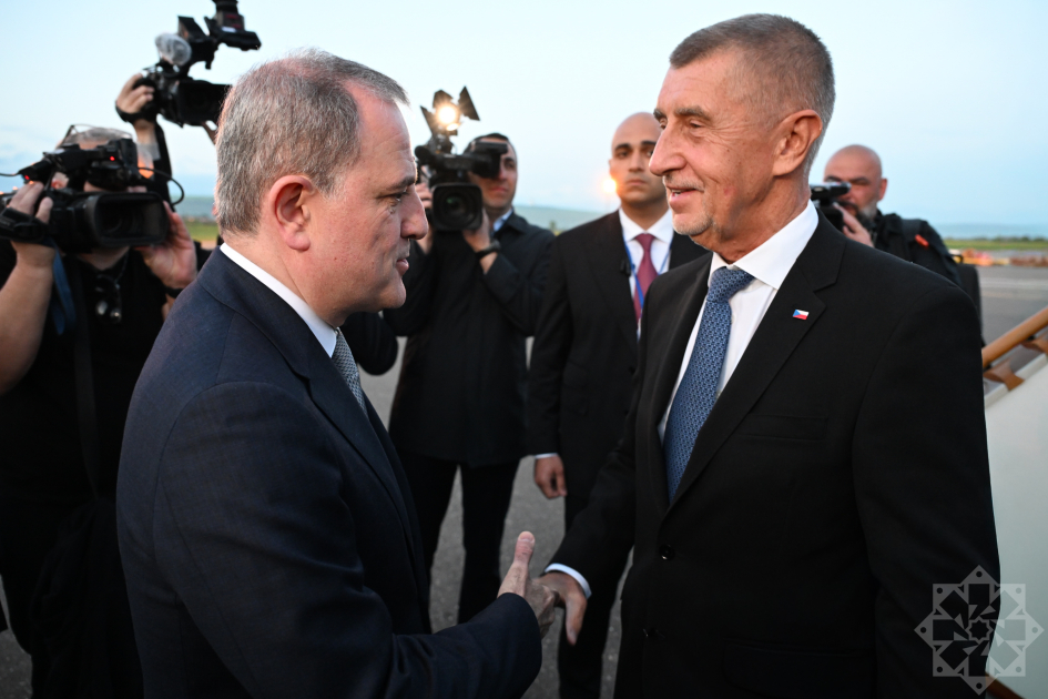 Czech PM arrives in Azerbaijan for official visit (PHOTO)