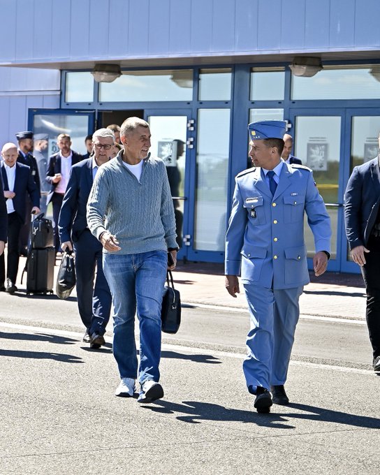 Czech PM visits Azerbaijan