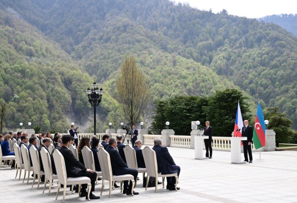 President Ilham Aliyev, Czech Prime Minister make press statements (PHOTO/VIDEO)