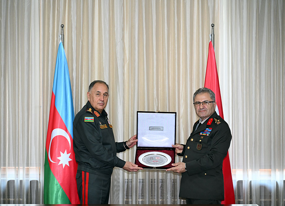 Turkish Land Forces Commander pays official visit to Azerbaijan (PHOTO)