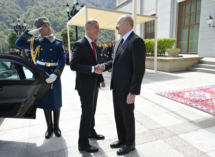 Official welcome ceremony held for Prime Minister of the Czech Republic Andrej Babiš in Azerbaijan (PHOTO/VIDEO)
