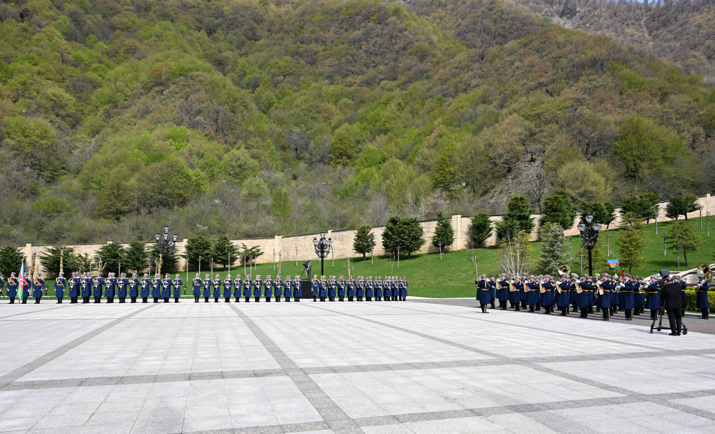 Official welcome ceremony held for Prime Minister of the Czech Republic Andrej Babiš in Azerbaijan (PHOTO/VIDEO)