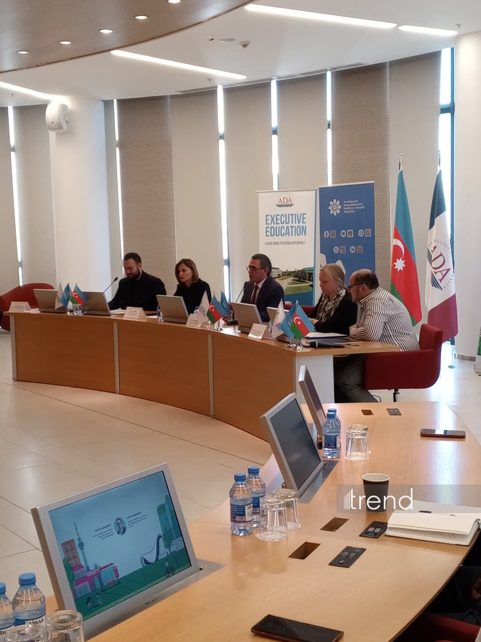 Baku holds another media information session in preparation for WUF13 (PHOTO)