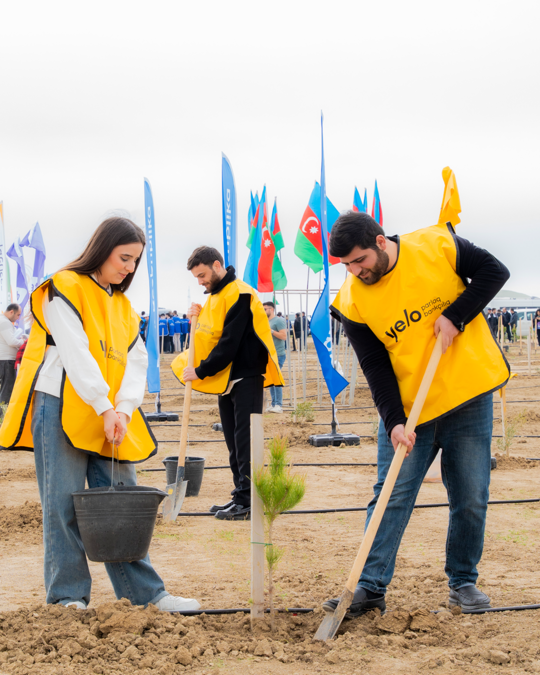 Bright support from Yelo Bank for the 1 million trees target! (PHOTO)