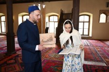 Leyla Aliyeva and Arzu Aliyeva visit Sheki Khan’s Mosque Complex (PHOTO)