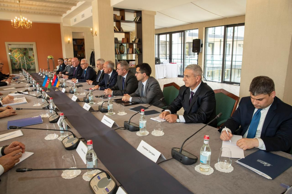 Azerbaijan, Armenia agree and exchange draft border delimitation proposals (PHOTO)