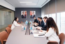 Azerbaijan discusses development of economic cooperation with Uruguay (PHOTO)
