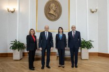 Azerbaijan, ECO discuss Clean Energy Center dev't, new cooperation projects (PHOTO)
