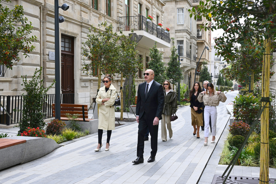 President Ilham Aliyev, First Lady Mehriban Aliyeva attend inauguration of Islam Safarli Street following reconstruction (PHOTO)