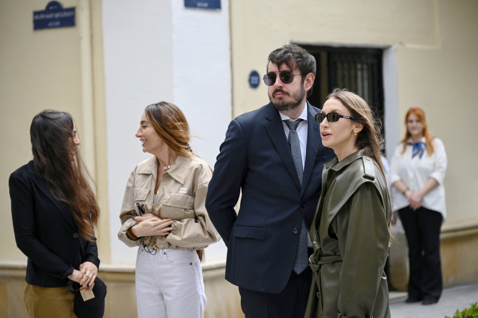 President Ilham Aliyev, First Lady Mehriban Aliyeva attend inauguration of Islam Safarli Street following reconstruction (PHOTO)