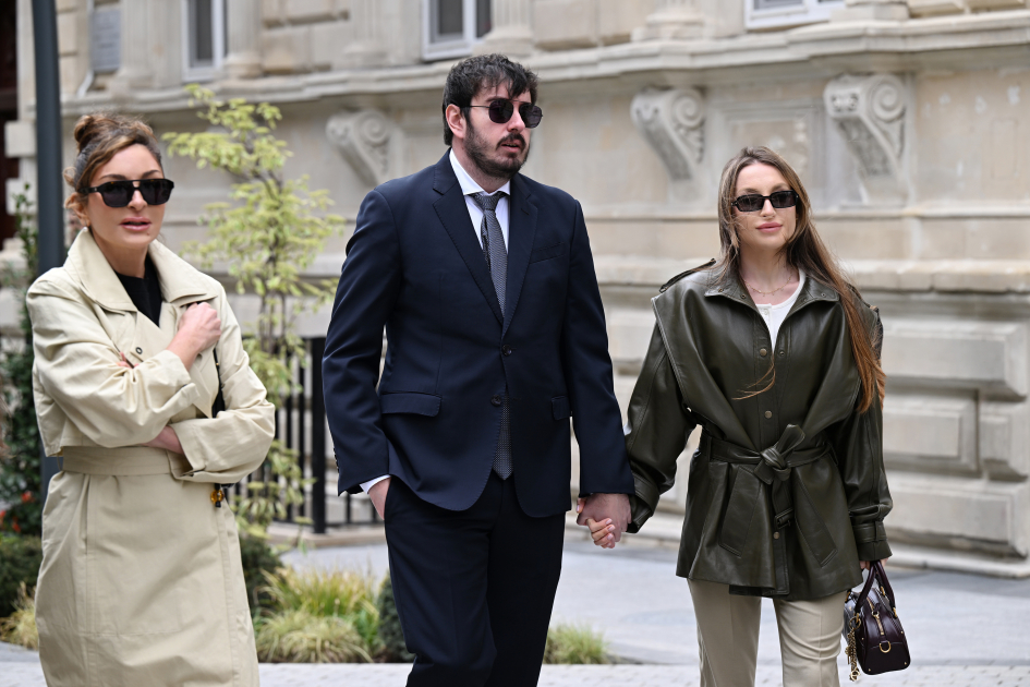 President Ilham Aliyev, First Lady Mehriban Aliyeva attend inauguration of Islam Safarli Street following reconstruction (PHOTO)