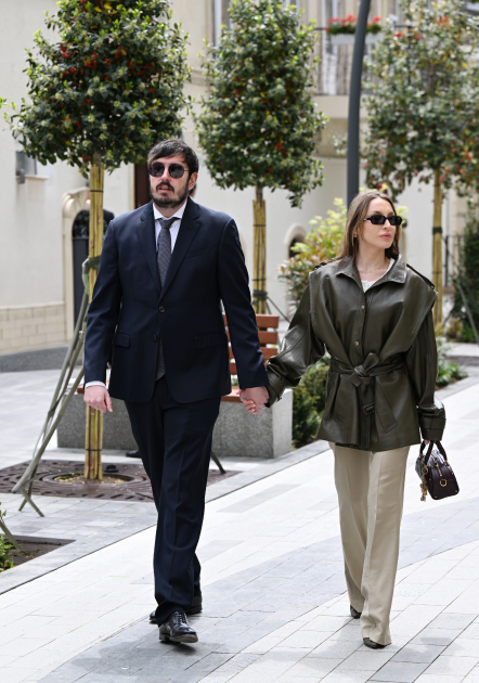 President Ilham Aliyev, First Lady Mehriban Aliyeva attend inauguration of Islam Safarli Street following reconstruction (PHOTO)