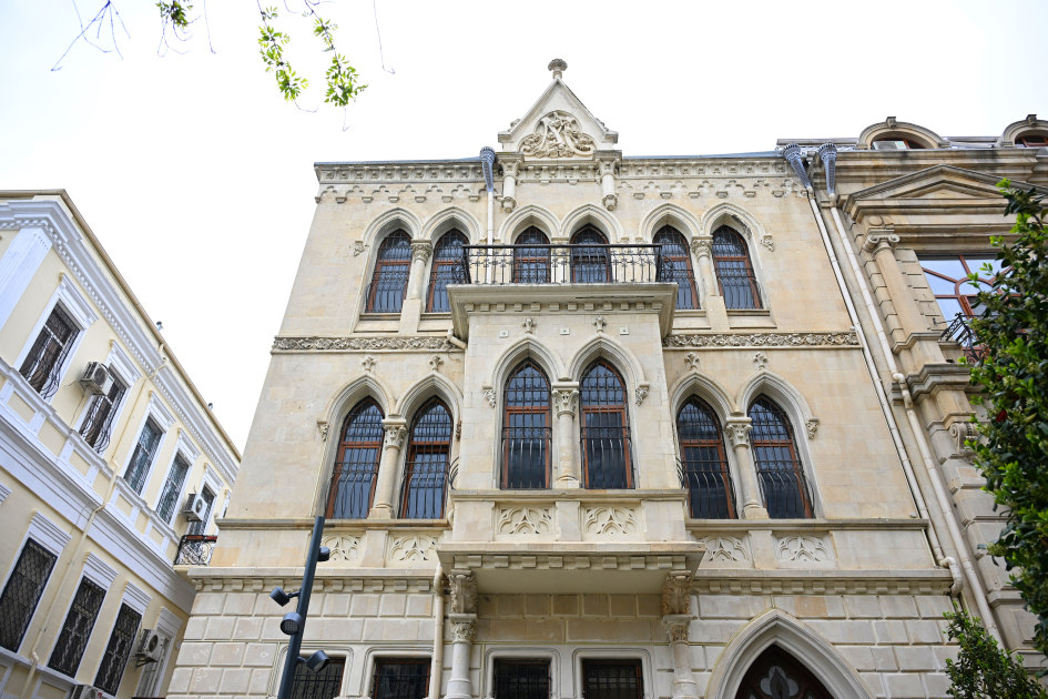 President Ilham Aliyev, First Lady Mehriban Aliyeva attend inauguration of Islam Safarli Street following reconstruction (PHOTO)