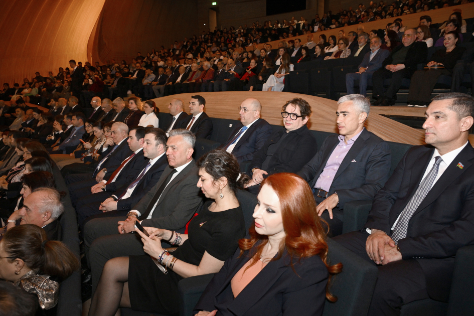 Arzu Aliyeva, Alena Aliyeva attend premier of feature film "Taghiyev: School" (PHOTO)