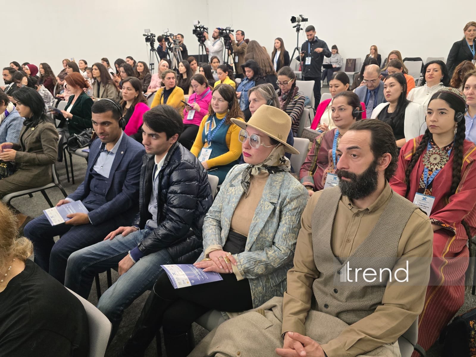 Baku becomes global capital of carpet art – opening of international forum (PHOTO)