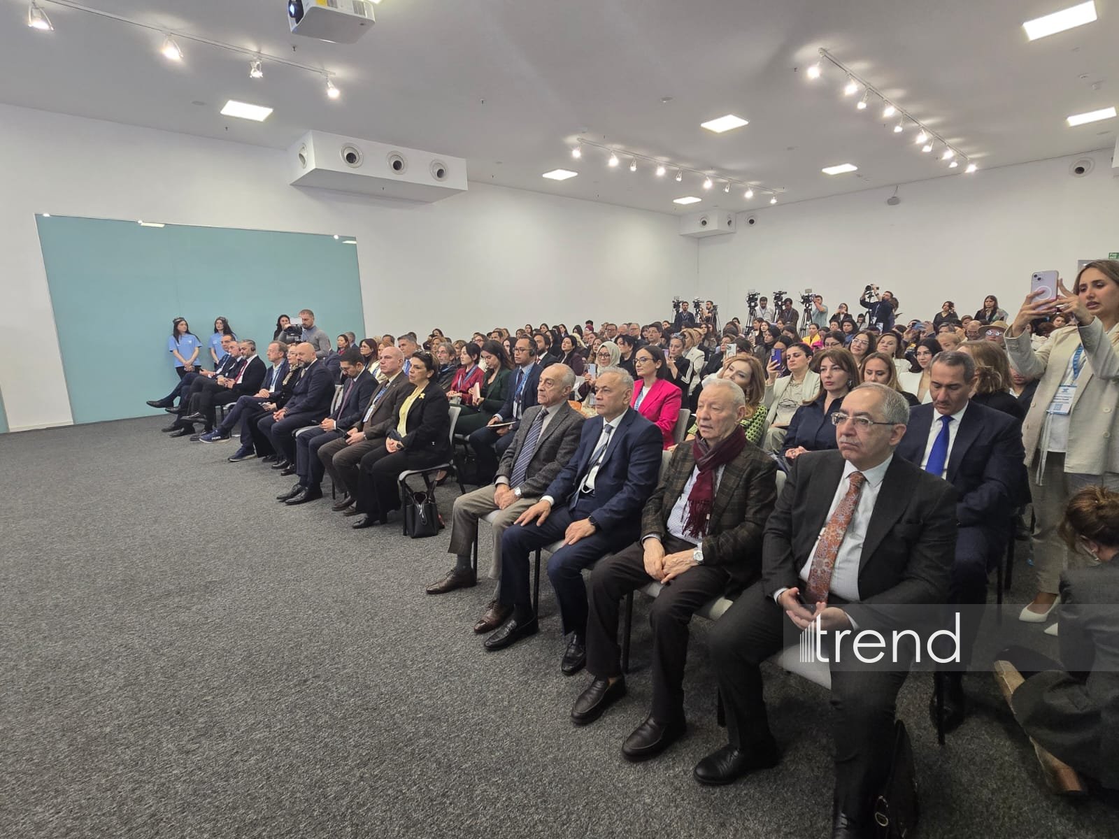 Baku becomes global capital of carpet art – opening of international forum (PHOTO)