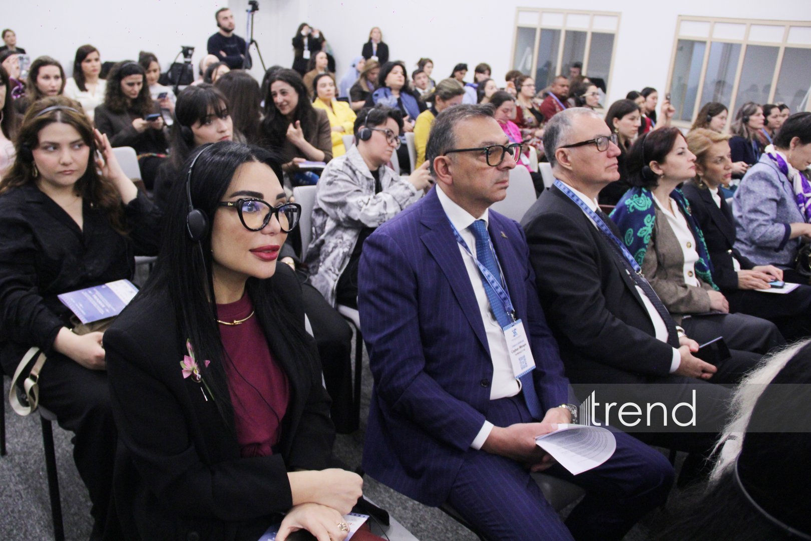 Int'l Carpet Forum in Baku holds 2nd session on "Production, Sustainable Development, and Global Distribution" (PHOTO)