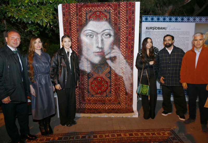 Leyla Aliyeva and Arzu Aliyeva visit International Carpet Festival (PHOTO)