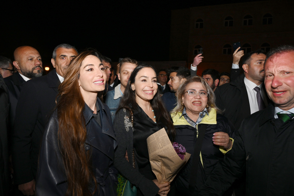 Leyla Aliyeva and Arzu Aliyeva visit International Carpet Festival (PHOTO)