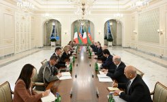 President Ilham Aliyev holds expanded meeting with President of Italian Council of Ministers (PHOTO)