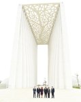 IPU Secretary General pays visit to Alley of Honors and Victory Park (PHOTO)