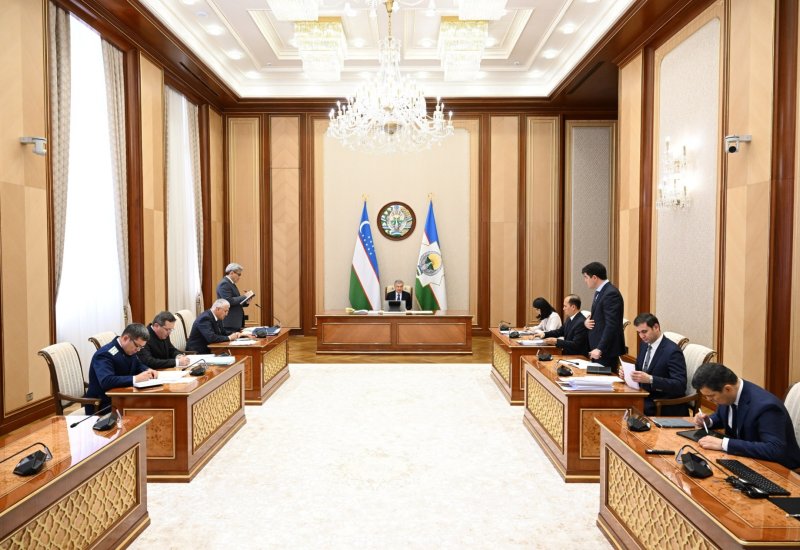President of Uzbekistan holds meeting on improving industrial enterprise efficiency