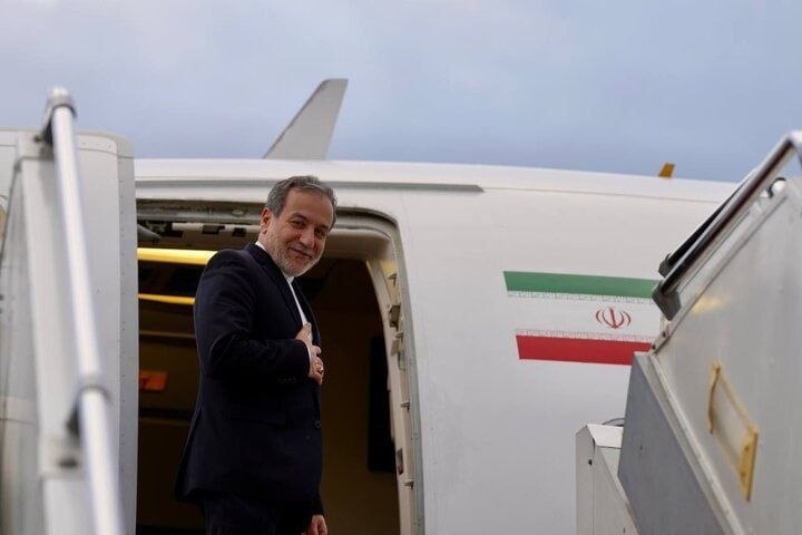 Iranian foreign minister set to visit China