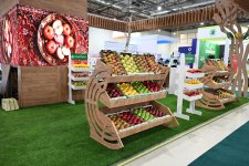 President Ilham Aliyev, First Lady Mehriban Aliyeva view 19th Caspian Agro Week and 31st Interfood Azerbaijan exhibitions (PHOTO)