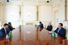 President Ilham Aliyev receives Secretary General of Inter-Parliamentary Union (PHOTO)