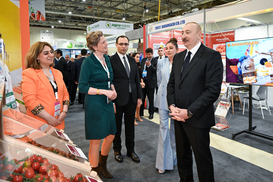 President Ilham Aliyev, First Lady Mehriban Aliyeva view 19th Caspian Agro Week and 31st Interfood Azerbaijan exhibitions (PHOTO)