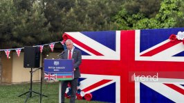 UK honors bp vice president, British Council director for contribution to Azerbaijan ties (PHOTO)