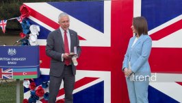 UK honors bp vice president, British Council director for contribution to Azerbaijan ties (PHOTO)