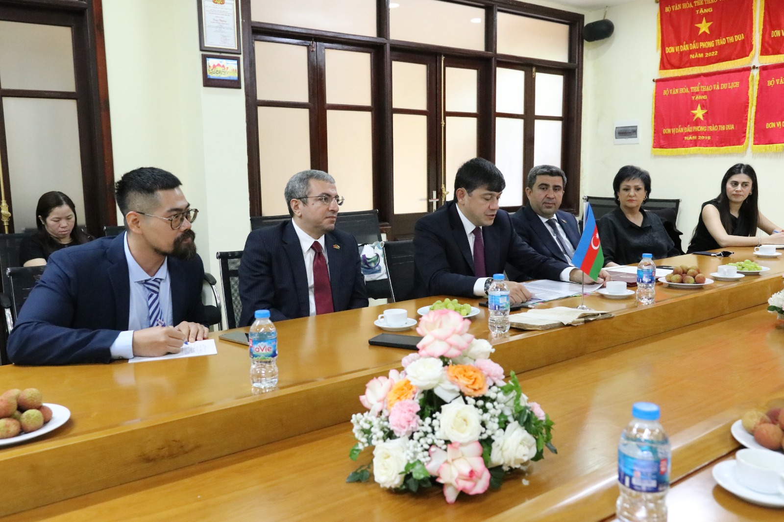 Azerbaijan, Vietnam discuss expansion of diaspora cooperation (PHOTO)