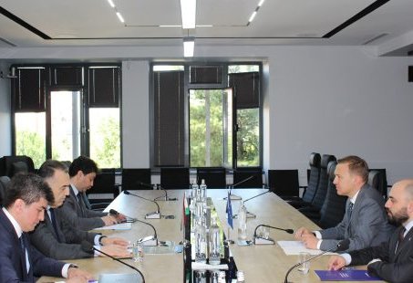 Tajikistan, EU discuss cooperation in energy and water sectors
