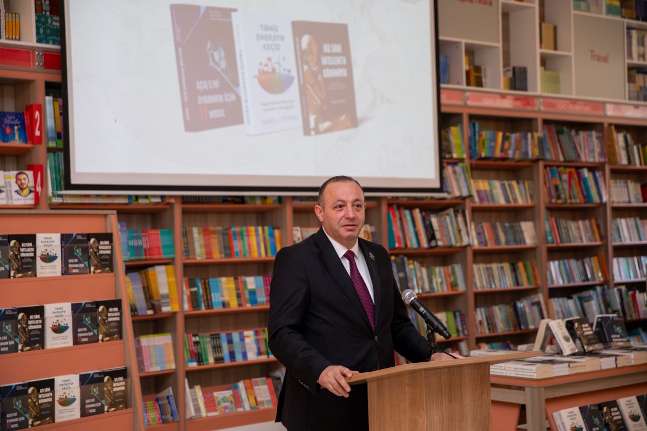 bp launches new future-oriented publications in Azerbaijani (PHOTO)