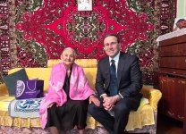 Ambassador Gismet Gozalov congratulates Great Patriotic War veteran Tahira Aliyeva in Ashgabat (PHOTO)