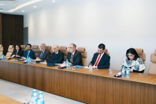 IsDB delegation reviews ongoing projects at Azerbaijan’s Alat FEZ (PHOTO)