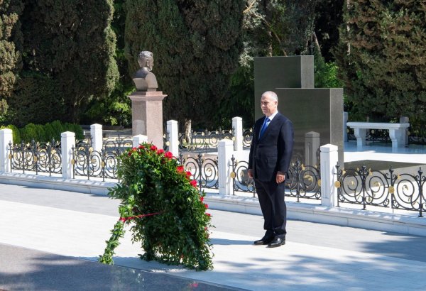 103rd anniversary of birth of National Leader Heydar Aliyev commemorated at Azerbaijani SSS (PHOTO)
