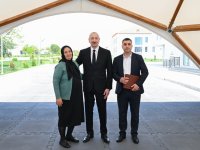 President Ilham Aliyev and First Lady Mehriban Aliyeva meet with residents moving to Shukurbeyli village in Jabrayil district (PHOTO)