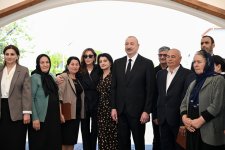 President Ilham Aliyev and First Lady Mehriban Aliyeva meet with residents moving to Shukurbeyli village in Jabrayil district (PHOTO)