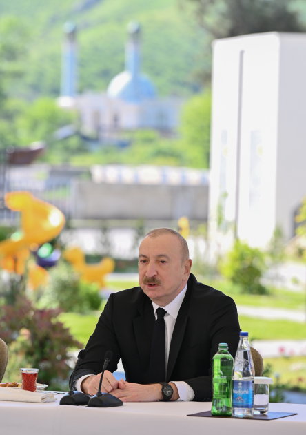 President Ilham Aliyev met with residents in Zangilan city and laid foundation stone for Zangilan City Park Hotel (PHOTO)