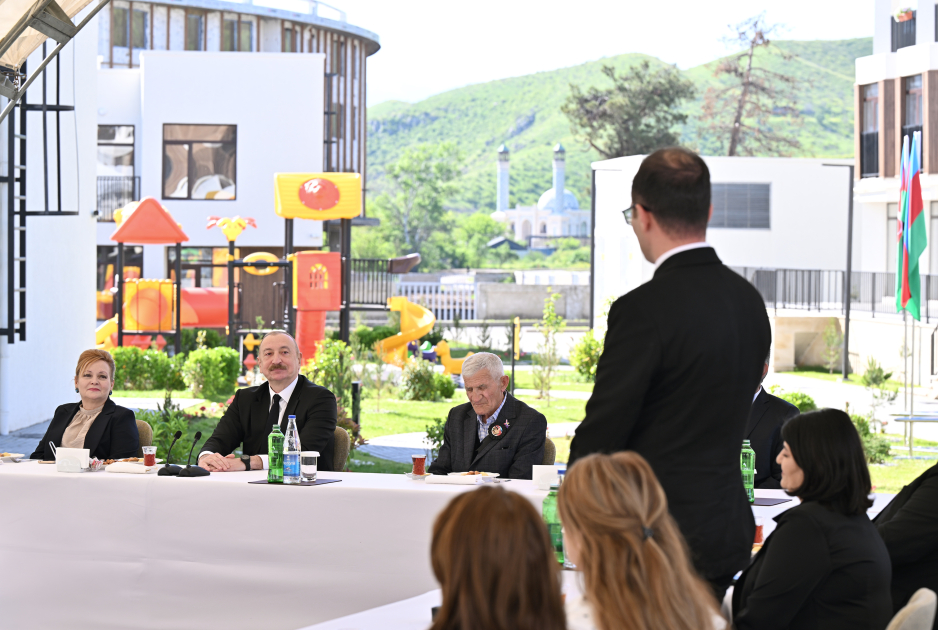 President Ilham Aliyev met with residents in Zangilan city and laid foundation stone for Zangilan City Park Hotel (PHOTO)