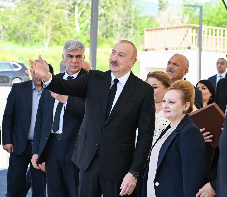 President Ilham Aliyev met with residents in Zangilan city and laid foundation stone for Zangilan City Park Hotel (PHOTO)