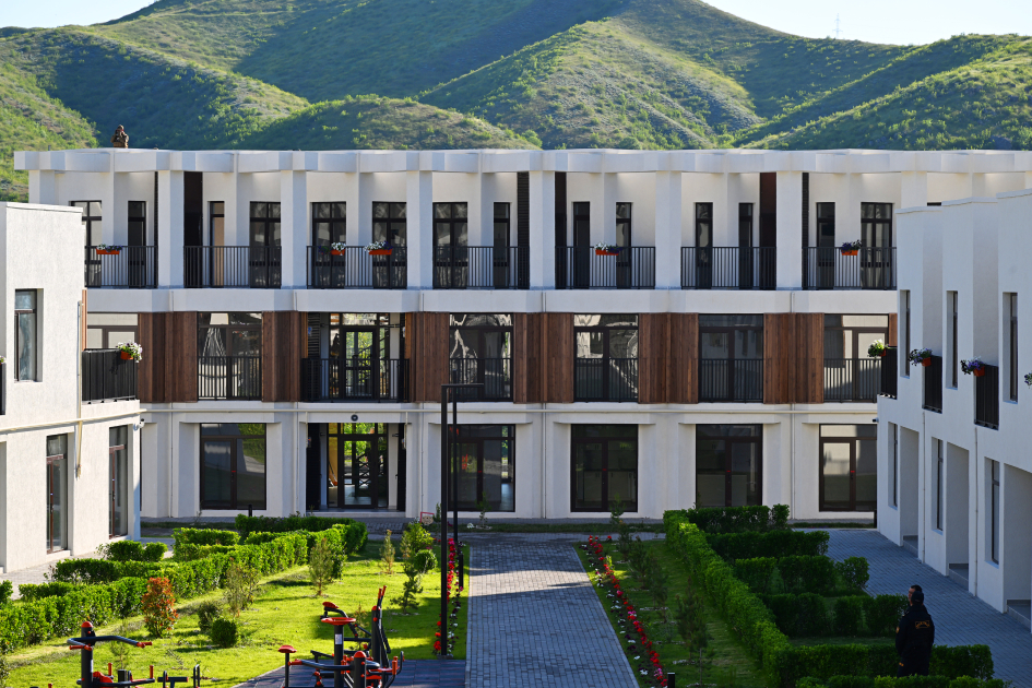 President Ilham Aliyev inaugurates first residential complex in Zangilan (PHOTO)
