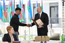 President Ilham Aliyev met with residents in Zangilan city and laid foundation stone for Zangilan City Park Hotel (PHOTO)